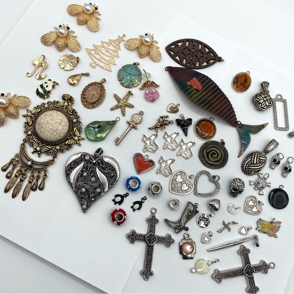 Jewelry - Assorted Jewelry Lot of Charms and Pendants